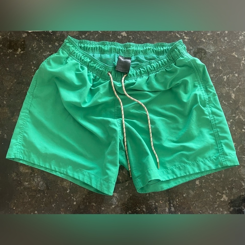 mesh lined h&m shorts